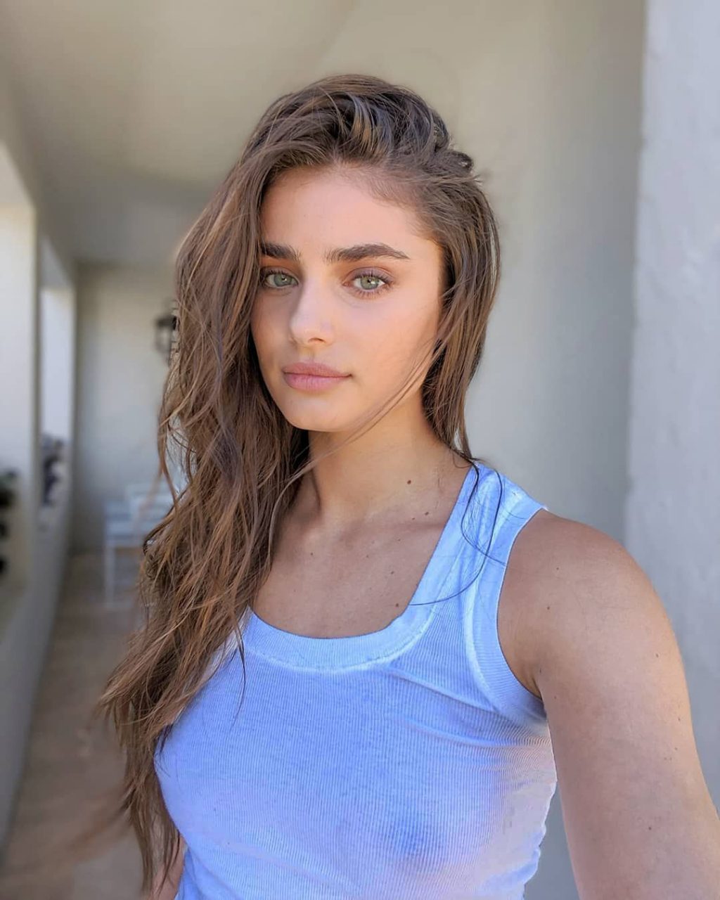 taylor-marie-hill