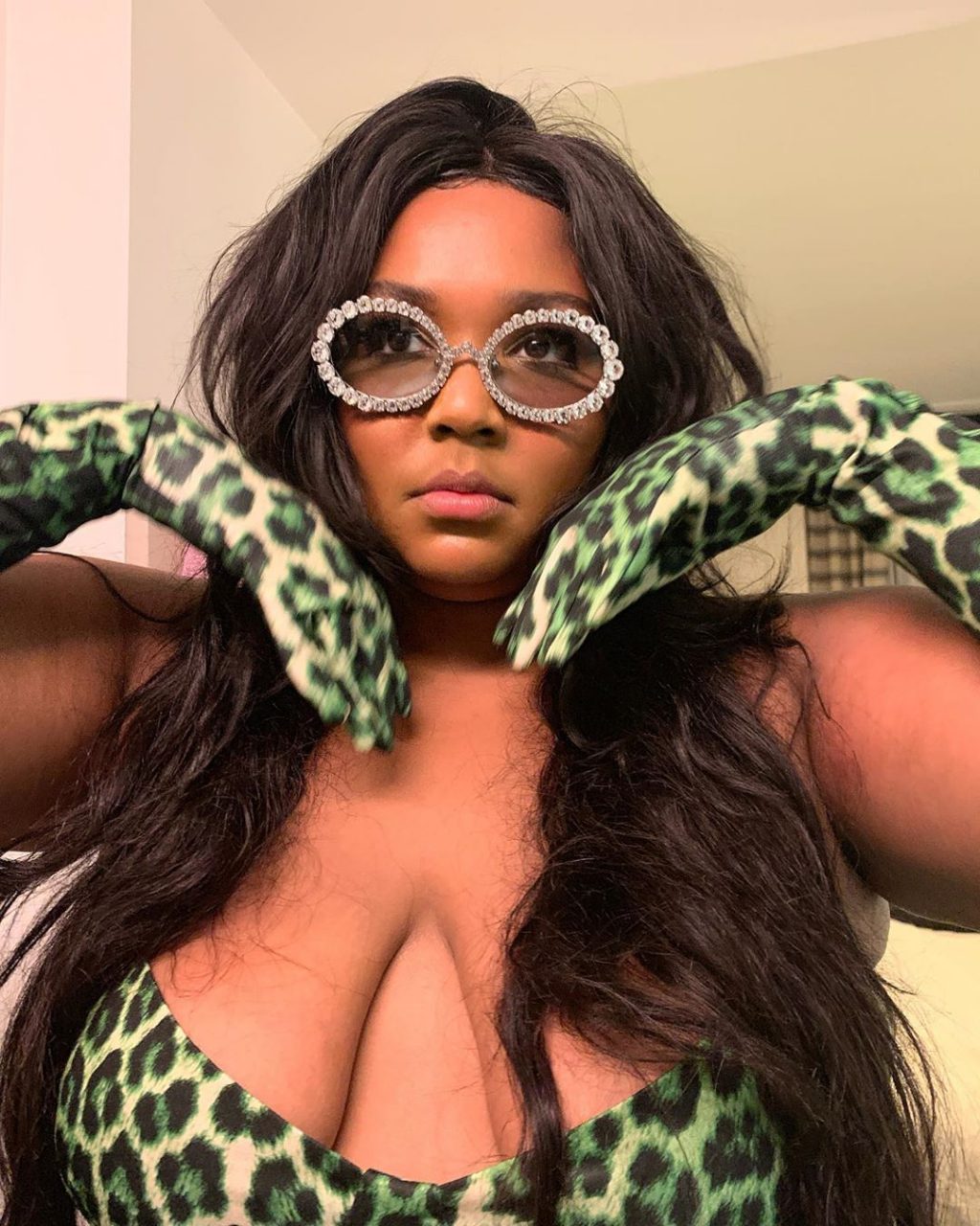 Check out rapper Lizzo’s nude tits and ass in hot pictures! 
