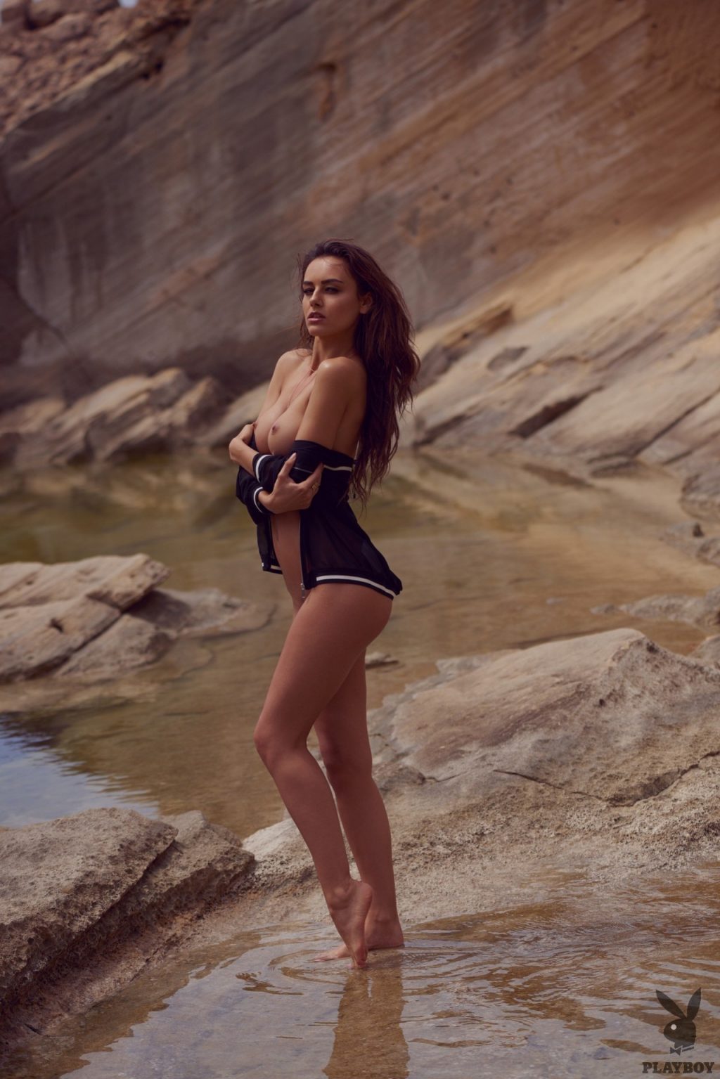 Veronika Klimovits Nude &amp; Sexy (26 Photos)