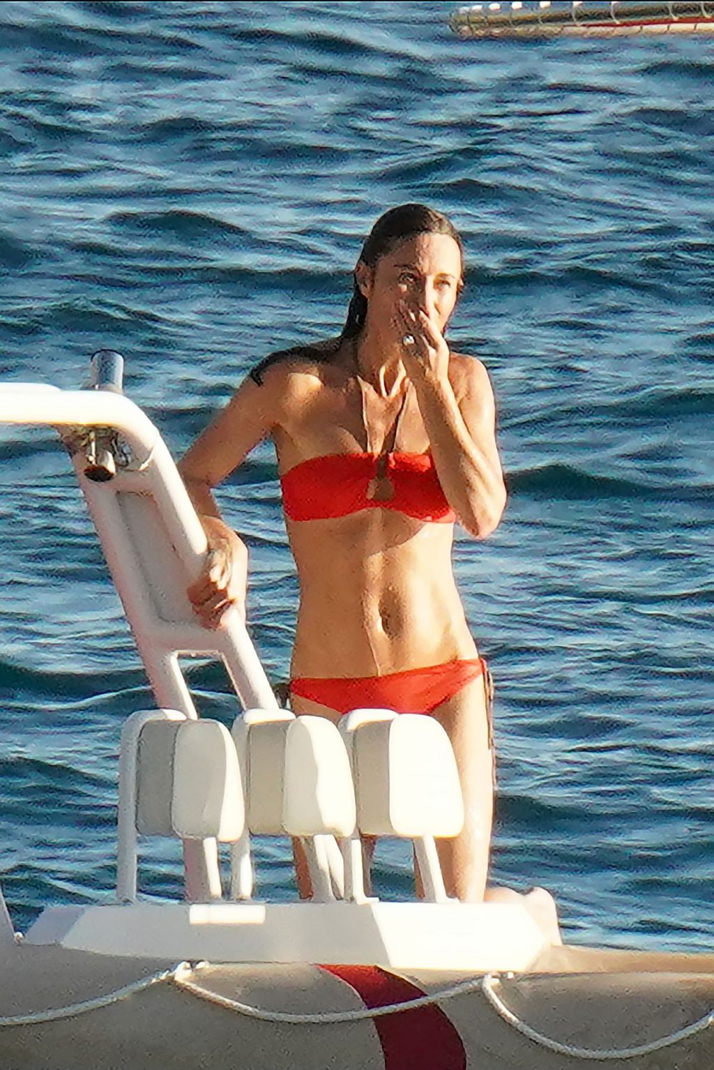 Alizée Thevenet, Pippa Middleton Sexy (57 Photos)