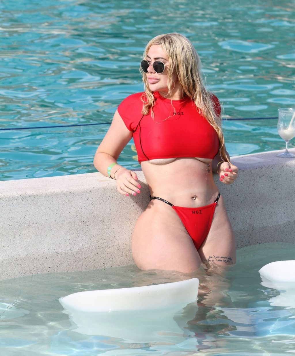 Chloe Ferry Shows Off Her Voluptuous Figure in Thailand (29 Photos)