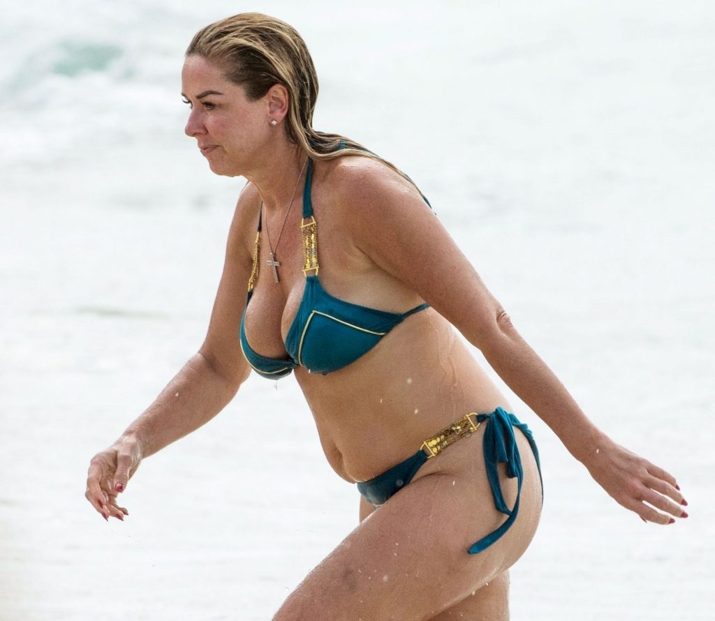 Claire Sweeney Dons her Bikini Out in Barbados (18 Photos)