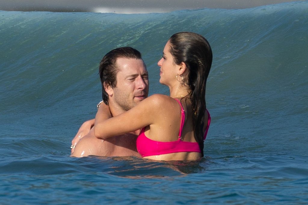 Glen Powell Packs on the PDA with Gigi Paris in Mexico (26 Photos)