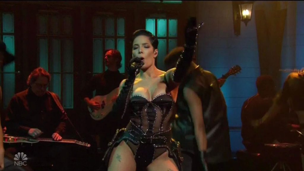 Halsey Steams Up the Screen As She Performs on Saturday Night Live (60 Pics + Video)