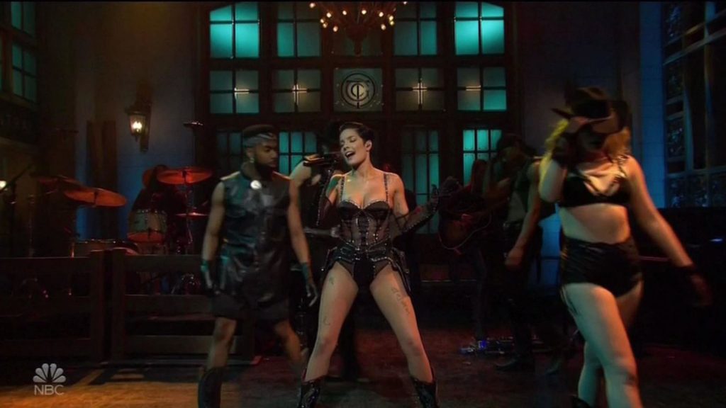 Halsey Steams Up the Screen As She Performs on Saturday Night Live (60 Pics + Video)