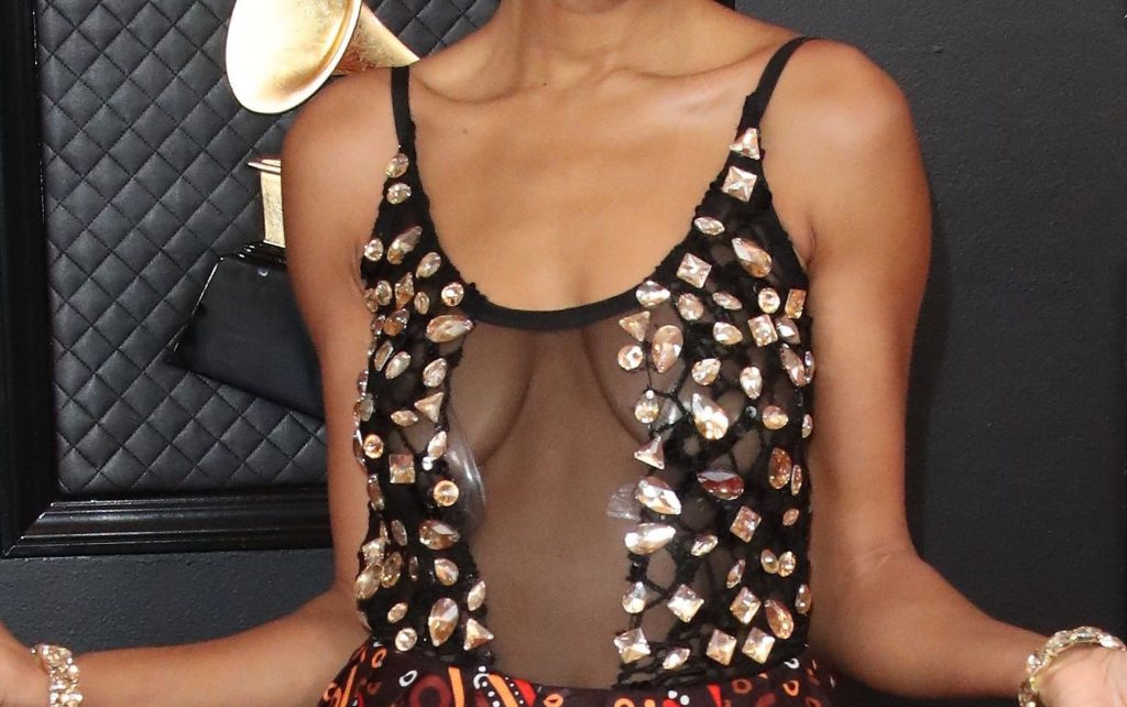Jazzmeia Horn Displays Her Tits at the 62nd annual GRAMMY Awards (3 Photos)