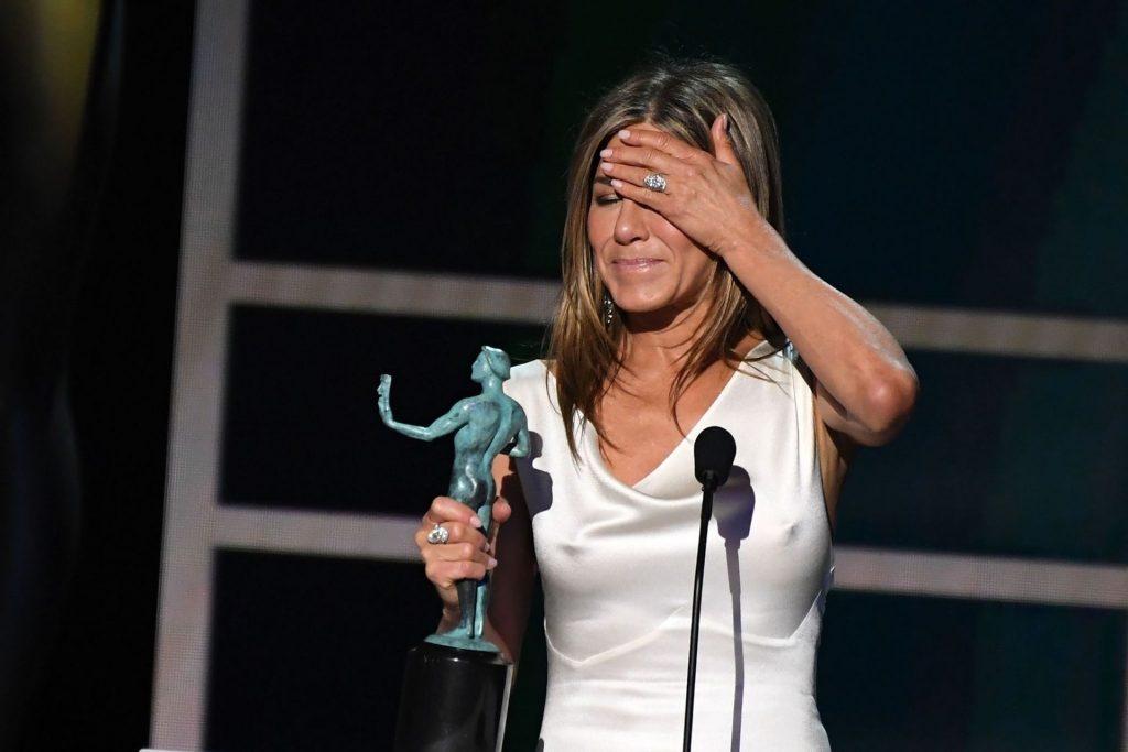 Jennifer Aniston’s Pokies at the SAG Awards (136 Photos + Video)