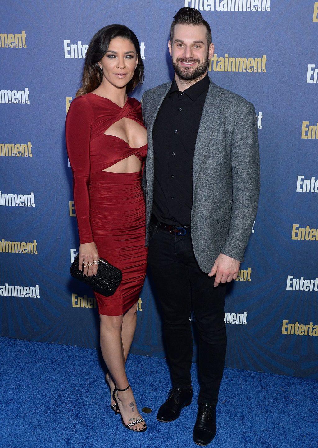 Jessica Szohr Shows her Cleavage at the Entertainment Weekly Pre-SAG Awards Celebration (25 Photos)