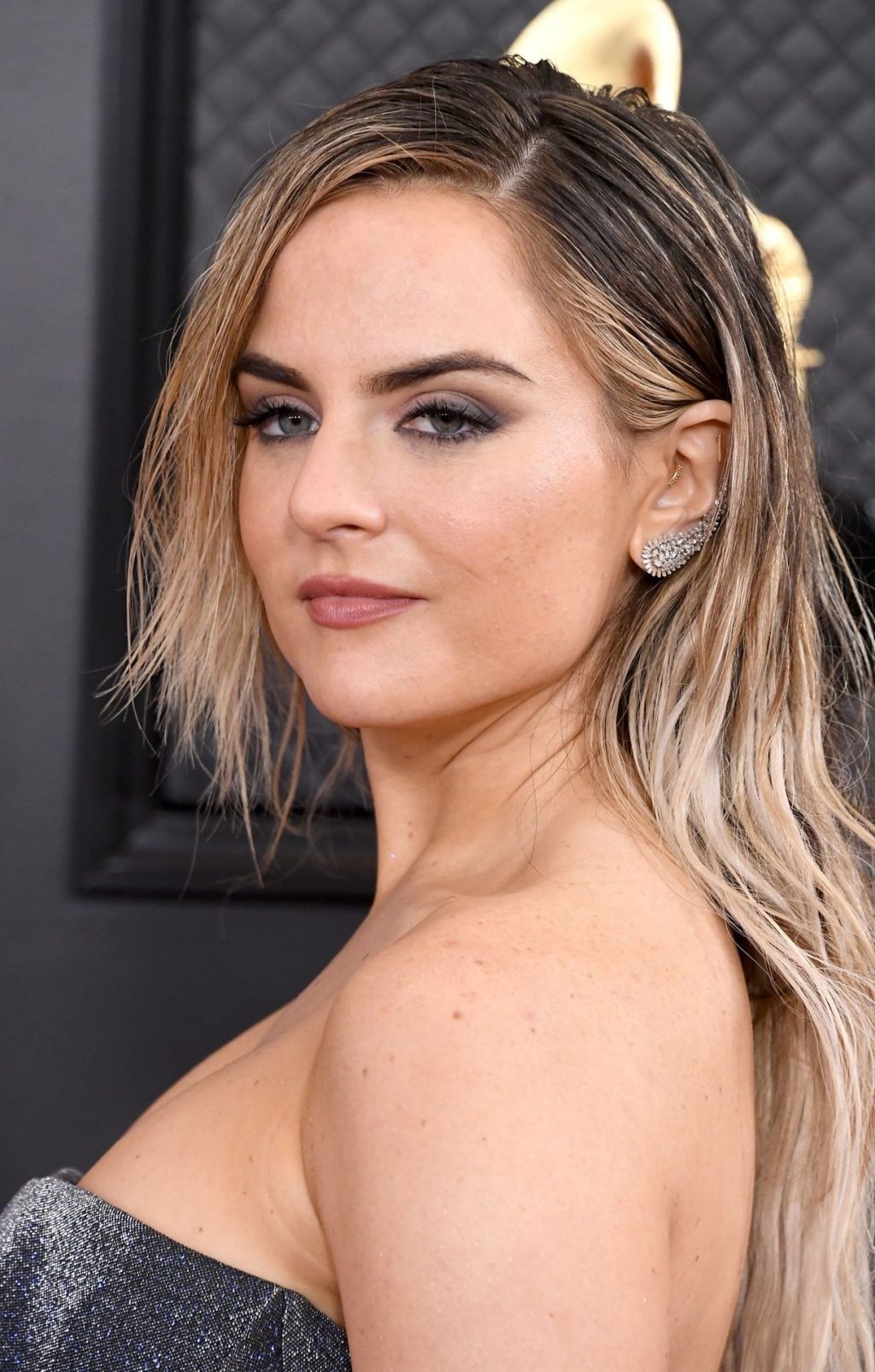 JoJo Shows Her Legs and Cleavage at the 62nd Annual Grammy Awards (42 Photos)