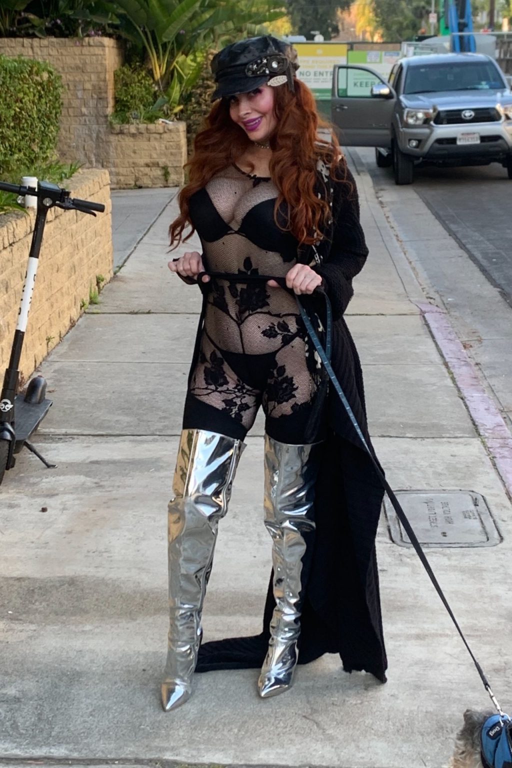 Phoebe Price Shows Her Butt in Los Angeles (13 Photos)