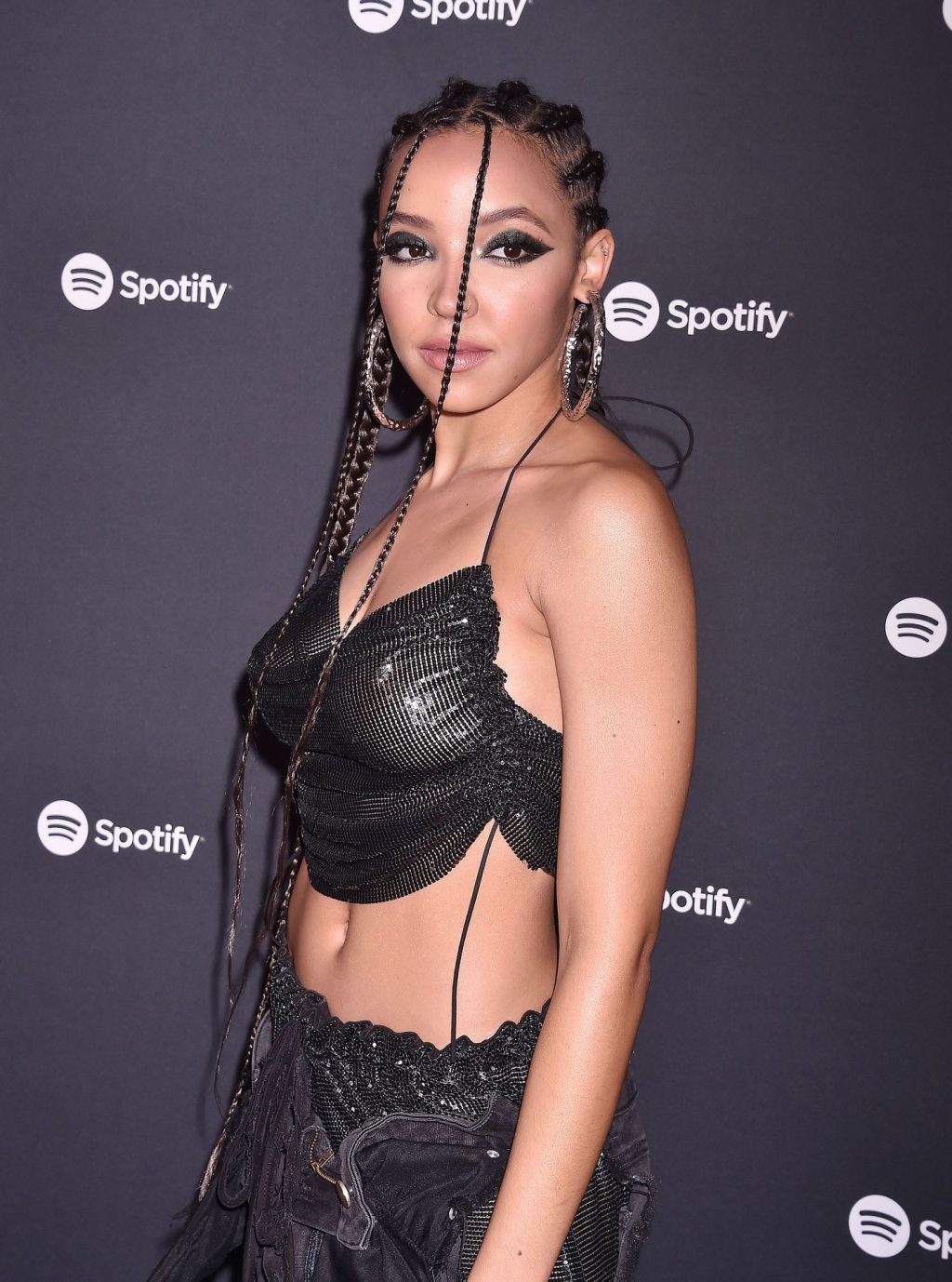 Tinashe Flaunts Her Tits at the Spotify Best New Artist Party (44 Photos)