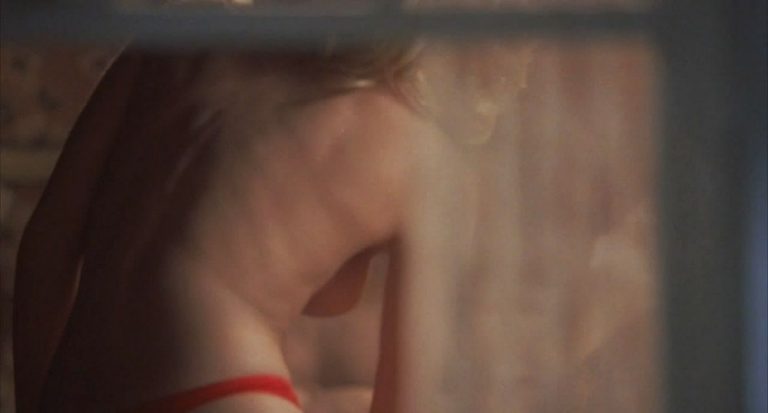 Elisha Cuthbert Nude And Sexy 240 Photos S And Videos Updated Thefappening 2511