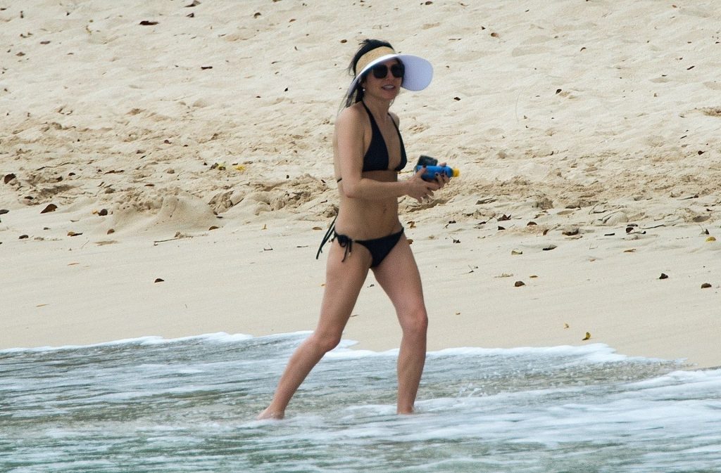 Andrea Corr Looks Great in a Black Bikini in Barbados (45 Photos)