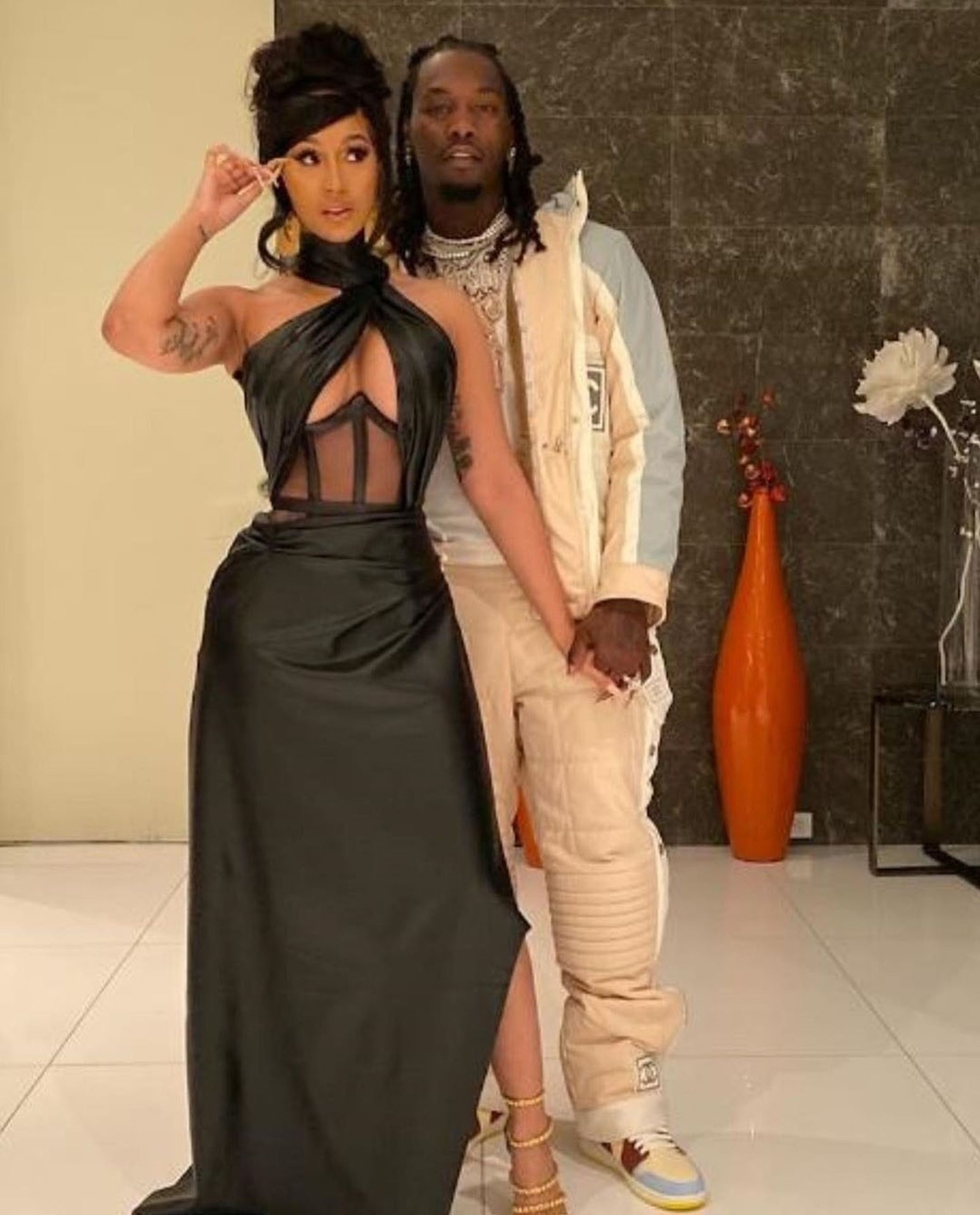 Offset and Cardi B Blow $100K in Ones at a Strip Club in Los Angeles (18 Photos) #TheFappening