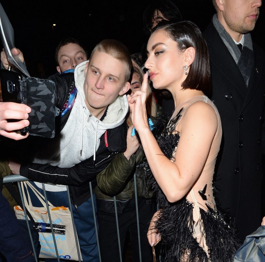 Charli XCX Displays Her Tits in a See-Through Dress (7 Photos)