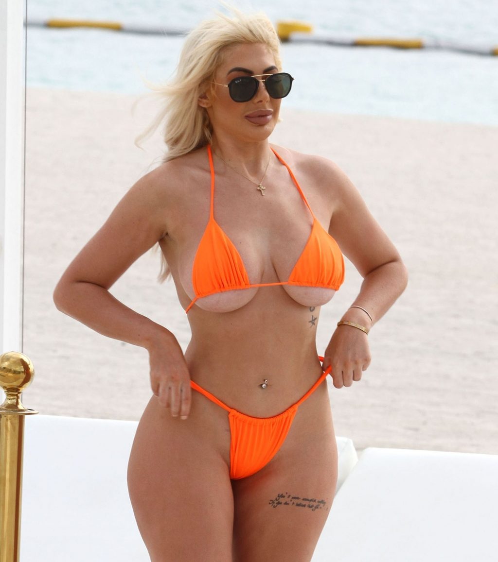 Chloe Ferry &amp; Bethan Kershaw Sizzle in the Emirates Sunshine on Their Holiday Break in Dubai (40 Photos)