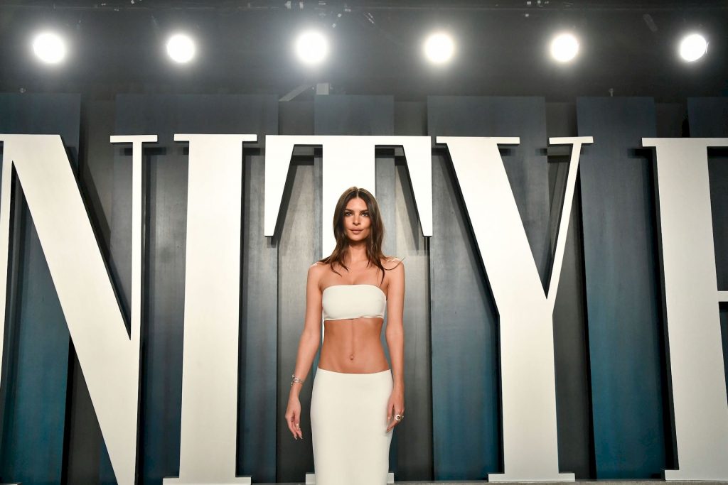 Emily Ratajkowski Looks Too Thin at the Vanity Fair Oscar Party (88 Photos + GIF &amp; Video)