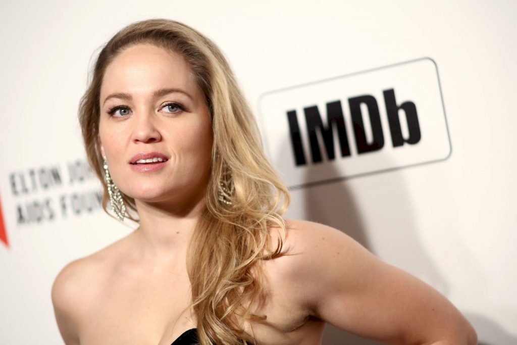 Erika Christensen Displays Her Cleavage at the Elton John 28th Annual Academy Awards Viewing Party (21 Photos)