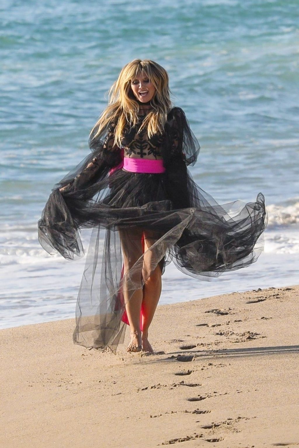 Heidi Klum Poses in a Thong Bikini (141 Photos)