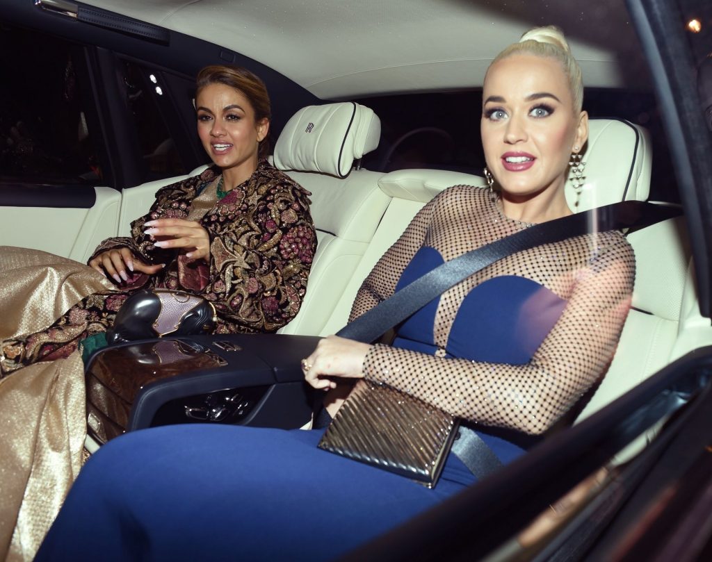 Katy Perry Puts on an Eye-Popping Display in London (52 Photos)