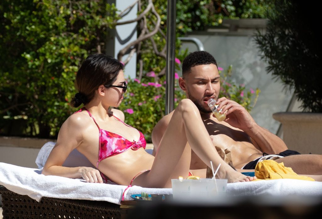 Hot Couple Kendall Jenner &amp; Ben Simmons Relax During Pool Time In Miami (14 Photos)