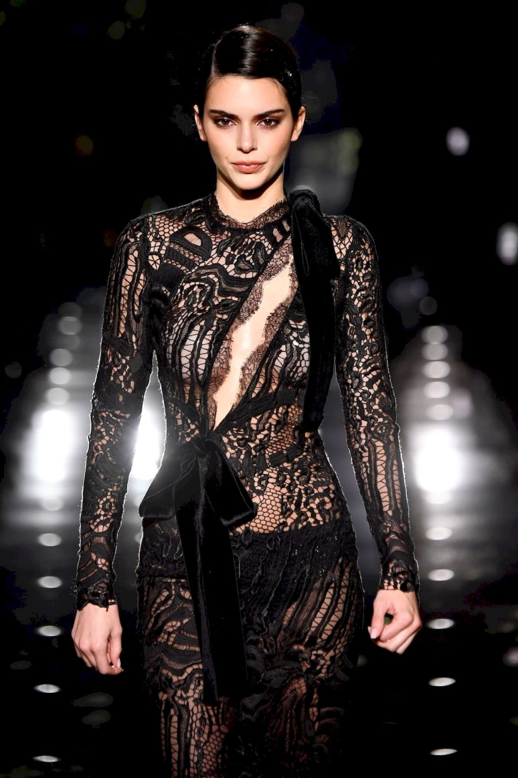 Kendall Jenner Walks the Runway During the Tom Ford Show (13 Photos + Video)