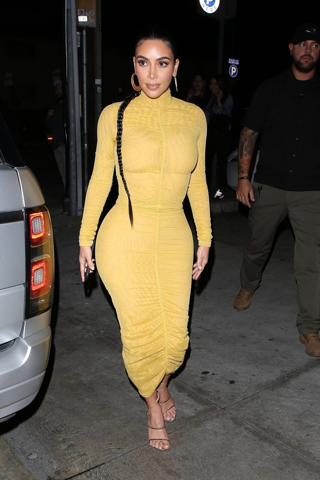 Kim Kardashian Departs After a Family Dinner at Carousel (39 Photos)