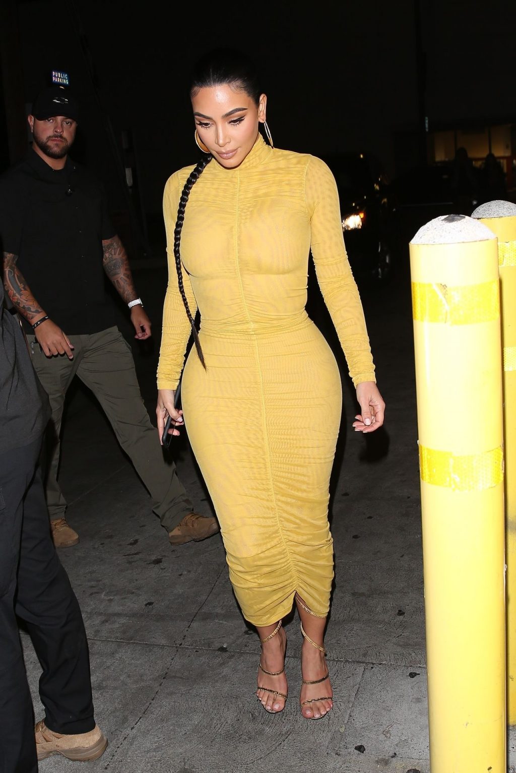 Kim Kardashian Departs After a Family Dinner at Carousel (39 Photos)