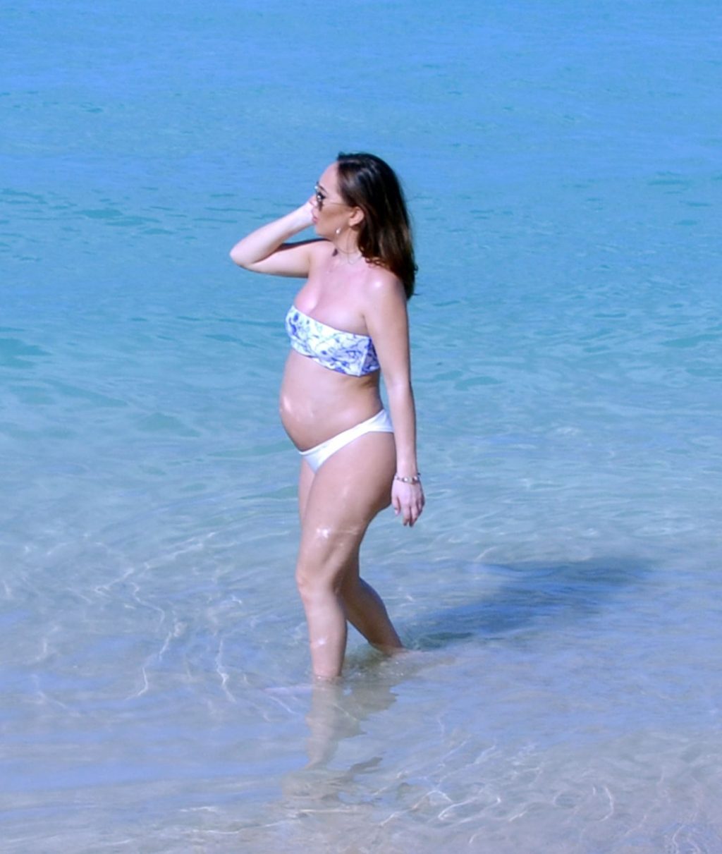 Lauryn Goodman Shows Off Her Ever-Growing Baby Bump Out in the Caribbean Sunshine of Barbados (26 Photos)