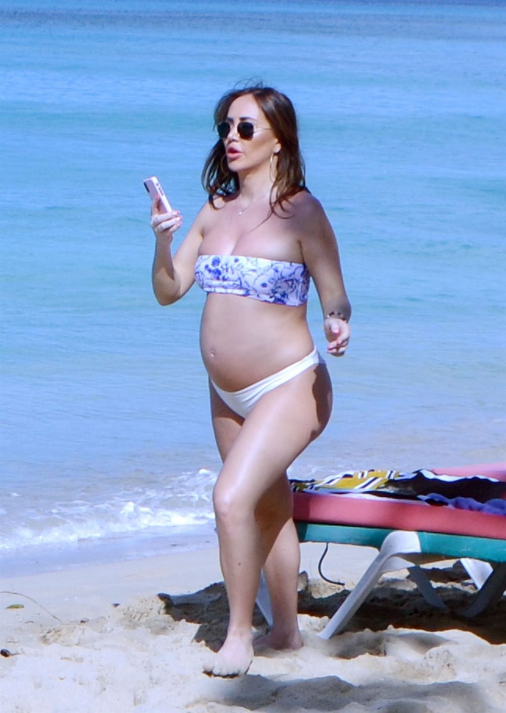 Lauryn Goodman Shows Off Her Ever-Growing Baby Bump Out in the Caribbean Sunshine of Barbados (26 Photos)