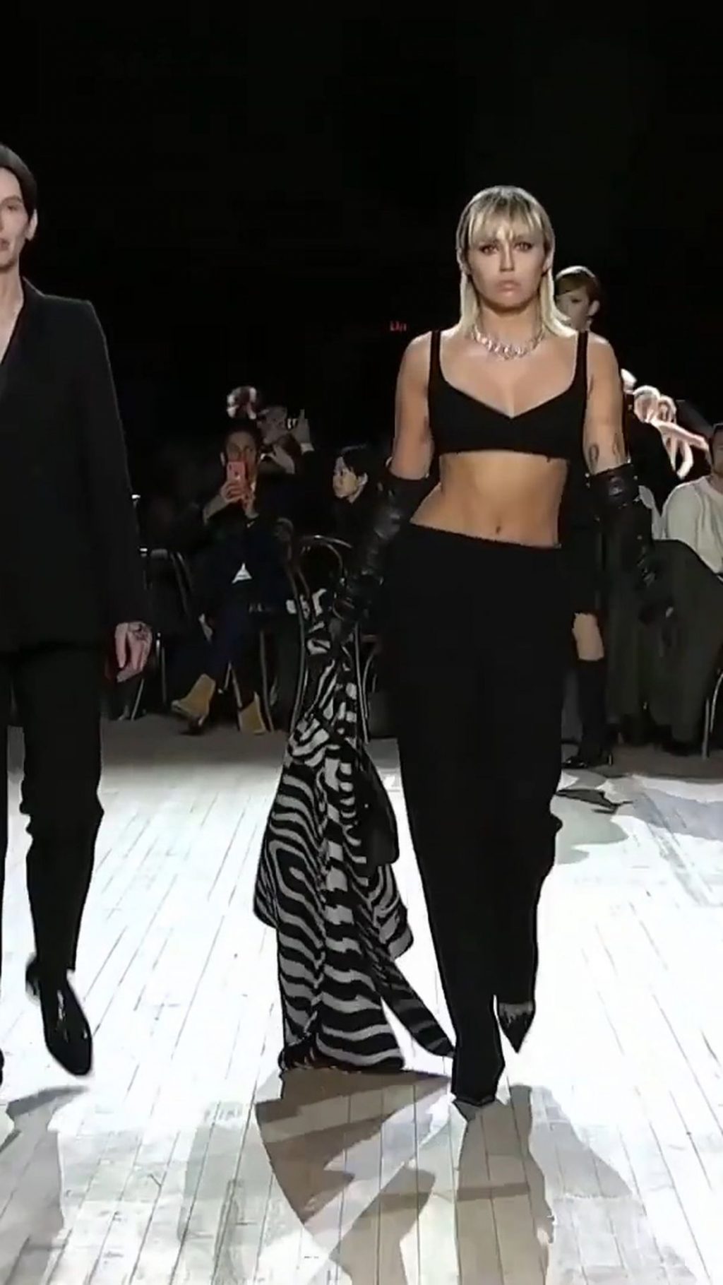 Miley Cyrus Walks the Runway at the Marc Jacobs Show (22 Photos + GIF &amp; Video)