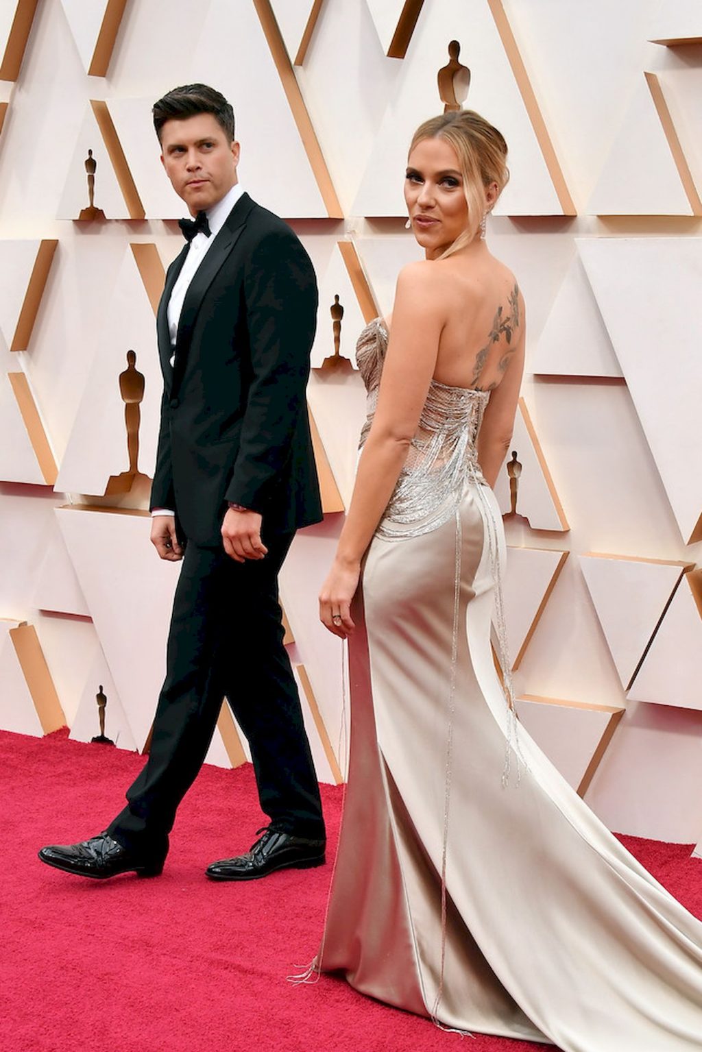 Scarlett Johansson in Oscar de la Renta Poses on the Red Carpet During the Oscars (46 Photos)