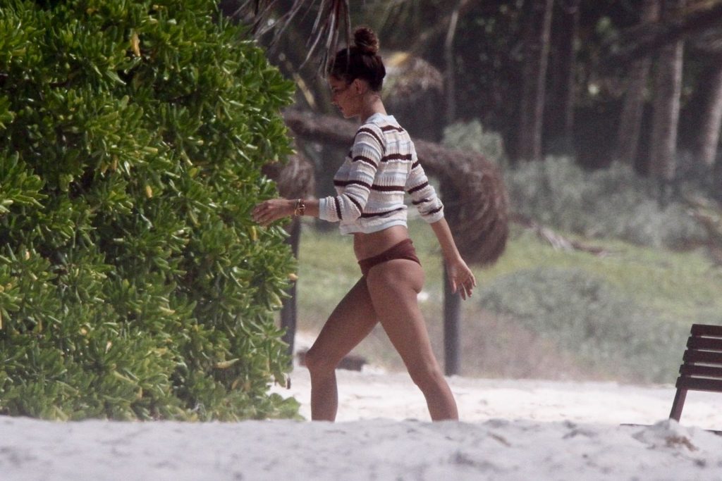 Alessandra Ambrosio Poses in a New Photoshoot on the beach in Mexico (32 Photos)