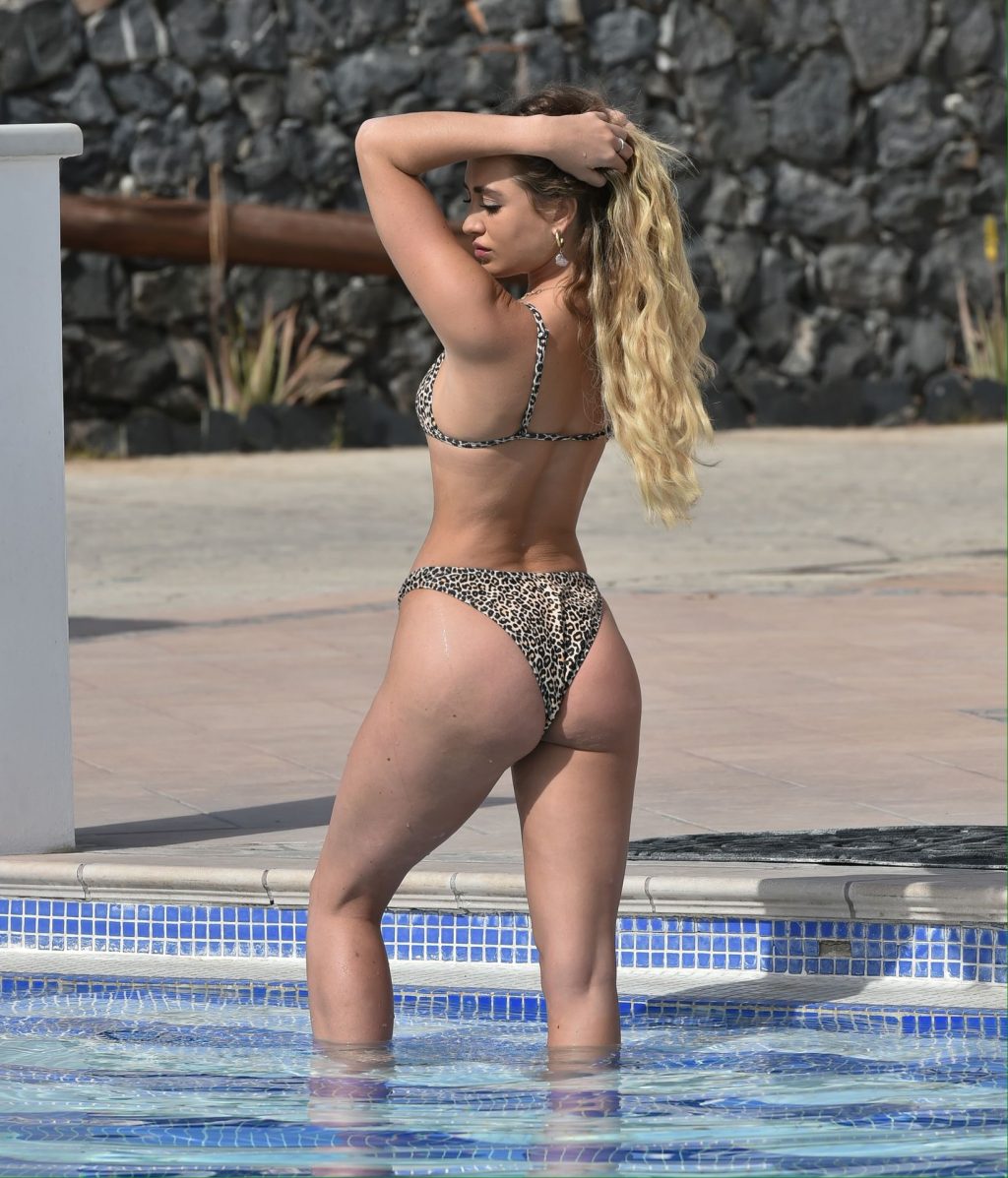Georgia Harrison Enjoys A Day by The Pool at Her Hotel In Tenerife (25 Photos)