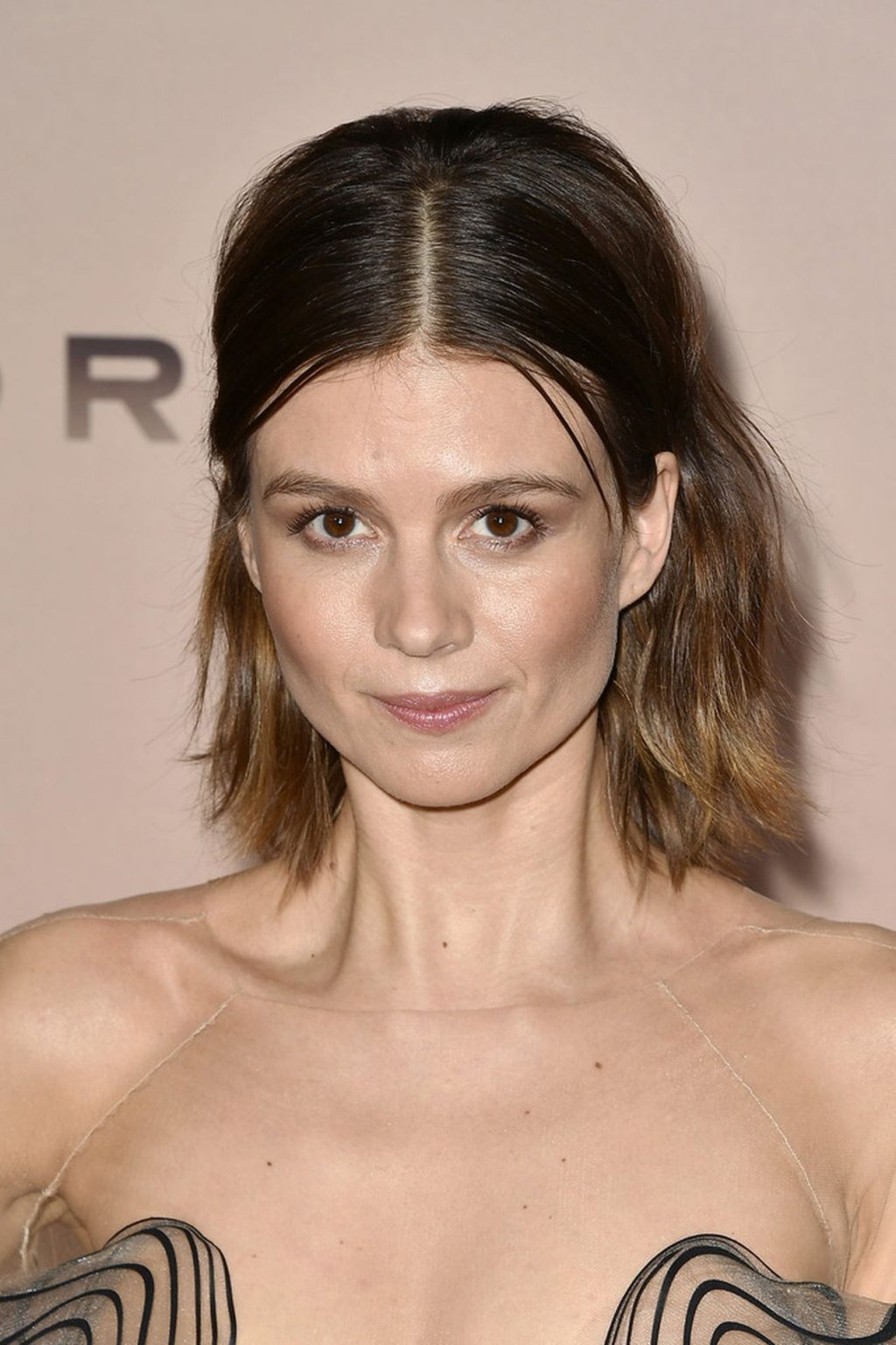 Katja Herbers Flaunts Her Tits at the HBO’s Season 3 Premiere of Westworld (17 Photos)