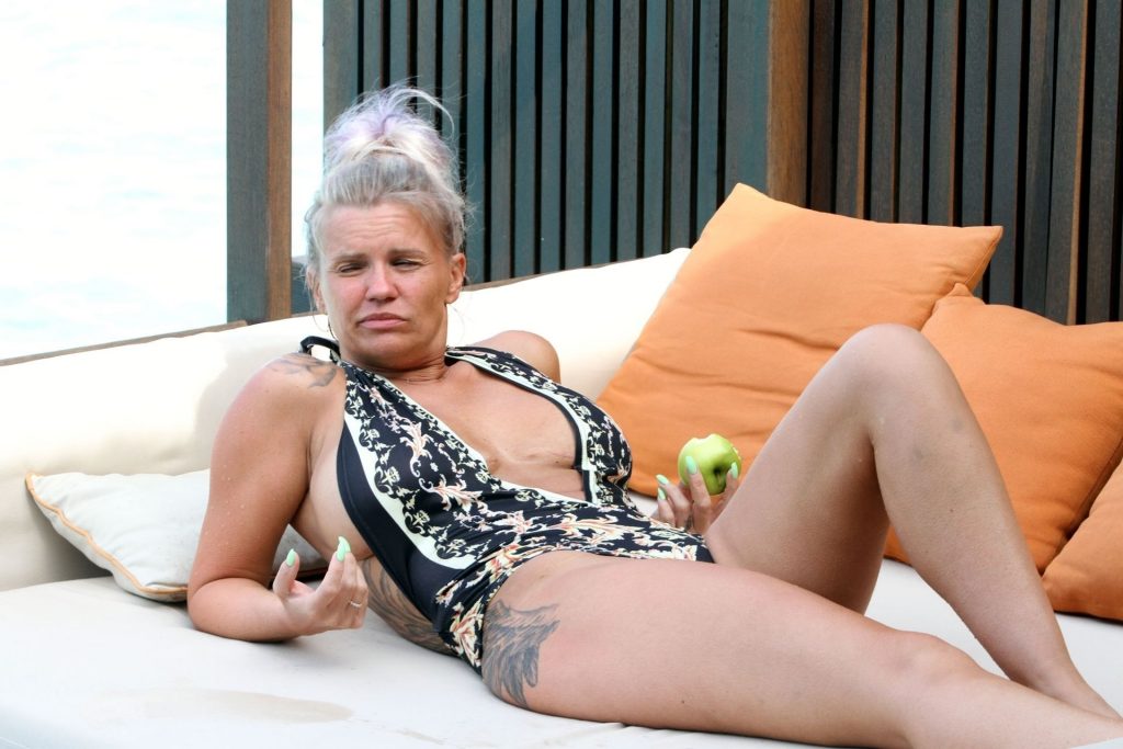 Kerry Katona Shows Her MILF Body on Holidays in the Maldives (43 Photos)