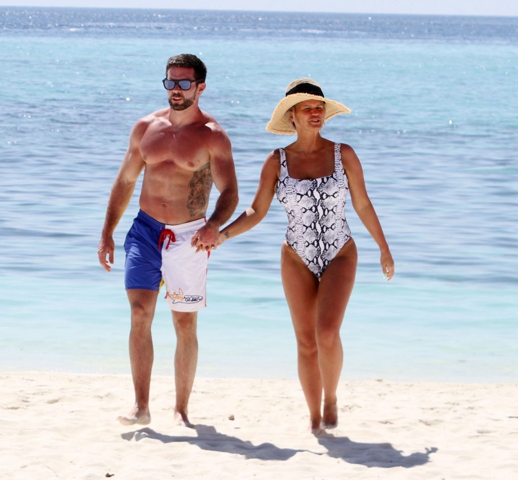 Kerry Katona &amp; Ryan Mahoney Hit the Beach on Holiday at Their Luxury 5 Star Resort Ayada Maldives (43 Photos)