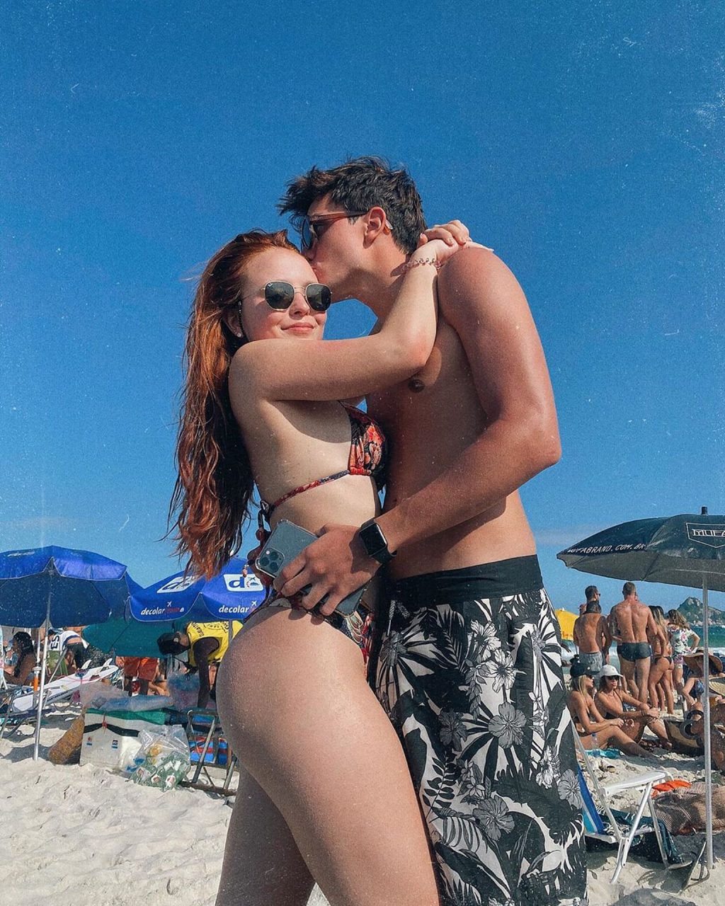 Larissa Manoela Displays Her Sexy Booty on the Beach (11 Photos)