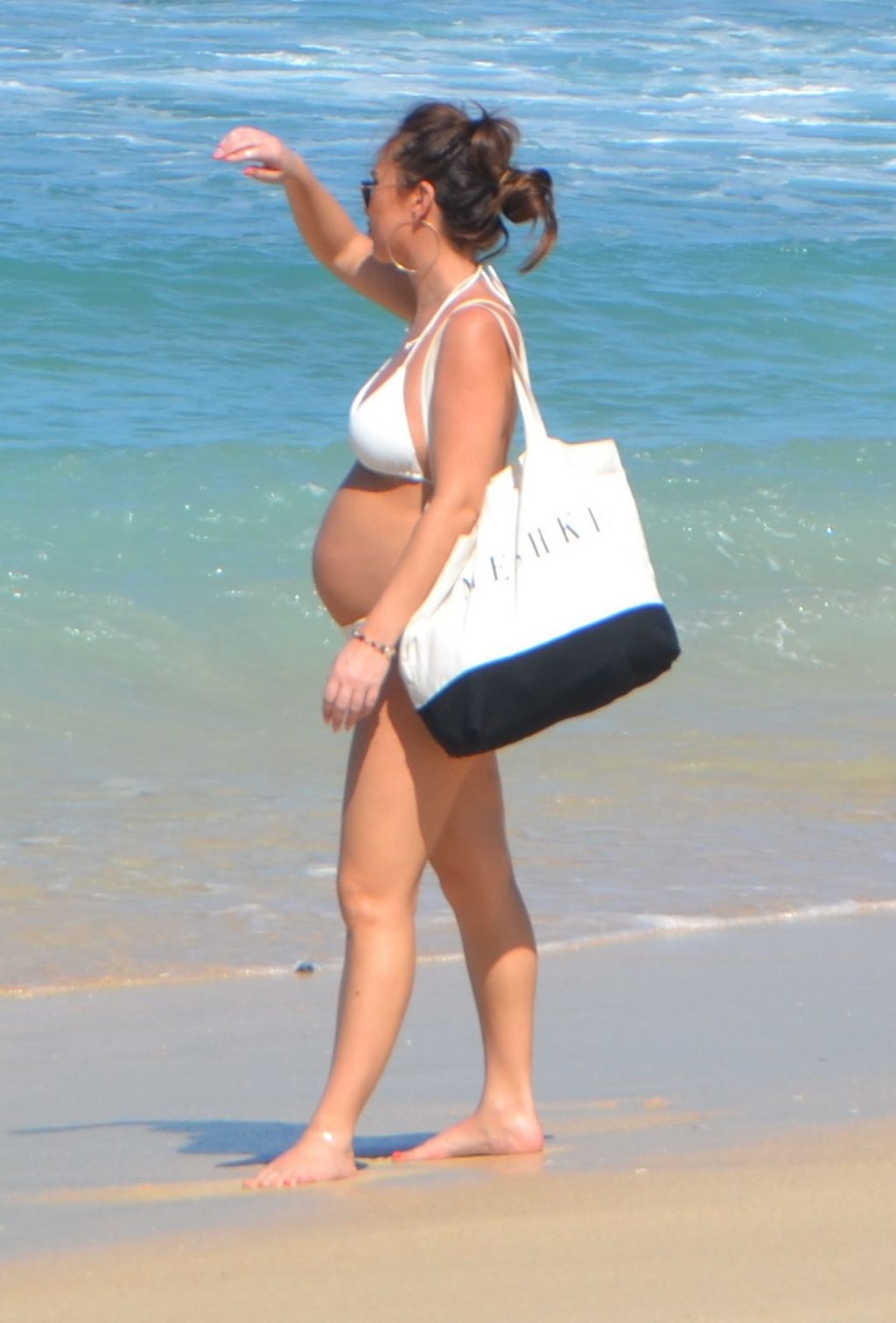 Pregnant Lauryn Goodman is Seen In a Bikini On The Beach (8 Photos)