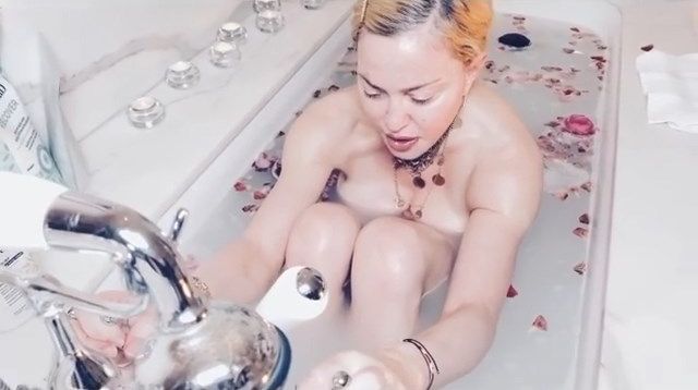 Madonna Nude (5 Pics + Video)