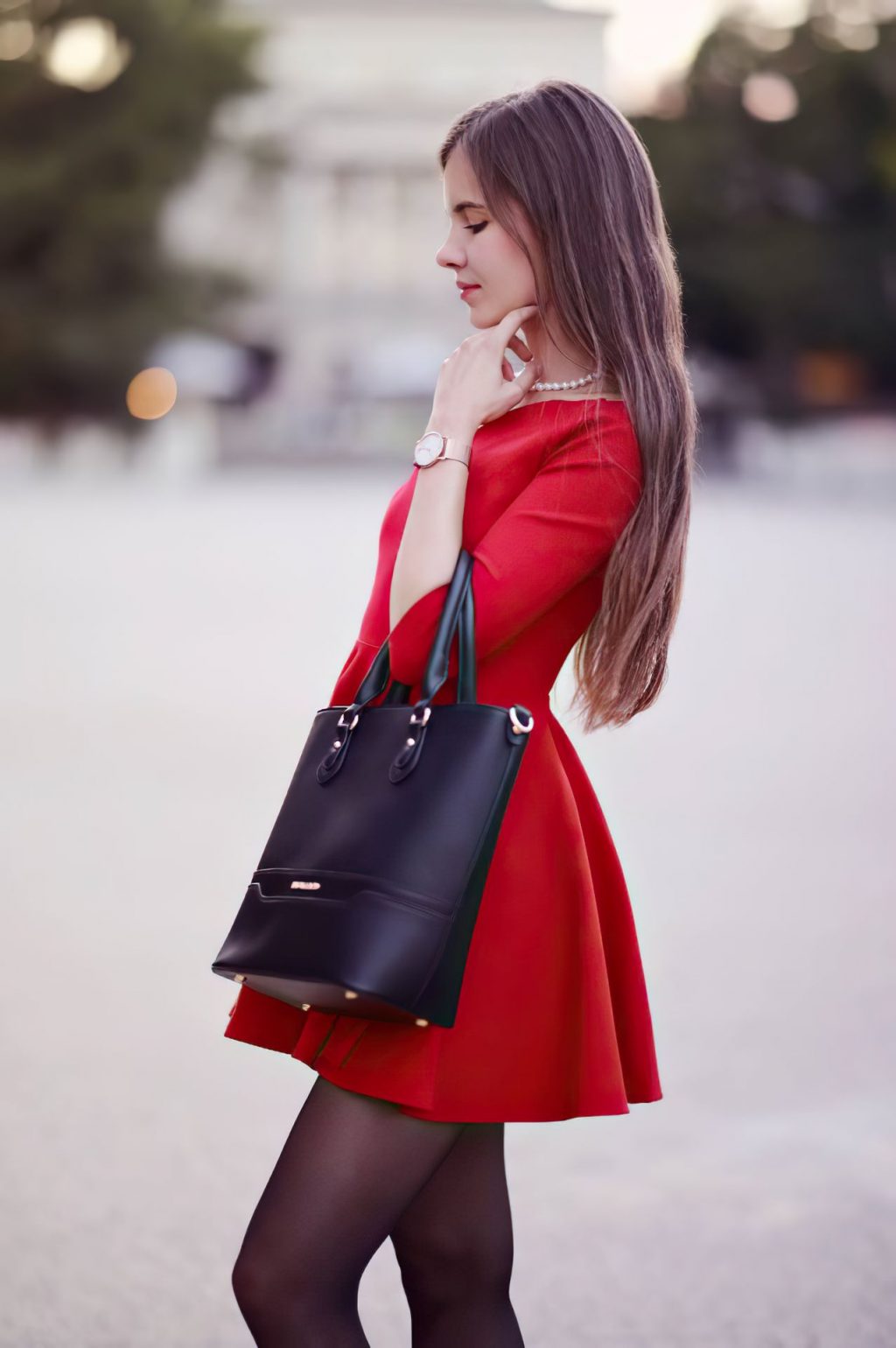 Sexy Ariadna Majewska Poses in a Red Dress (13 Photos)