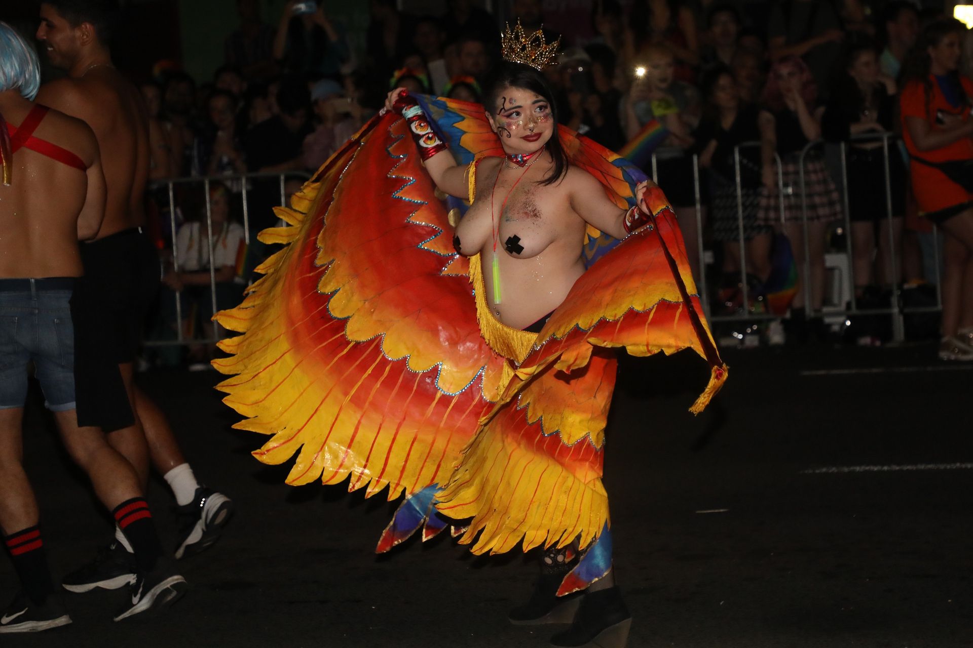 Topless Women Spotted In Sydney Gay And Lesbian Mardi Gras Parade 17 Photos Thefappening