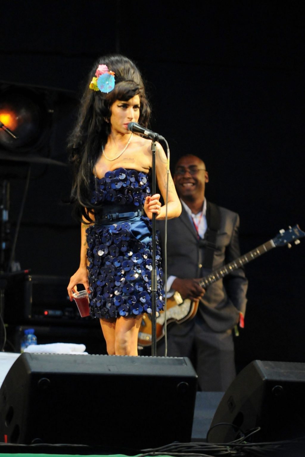 Amy Winehouse Sexy (42 Photos)