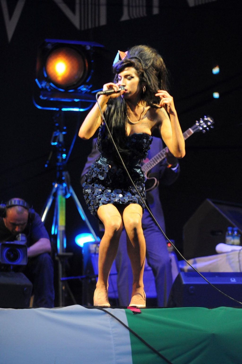 Amy Winehouse Sexy (42 Photos)