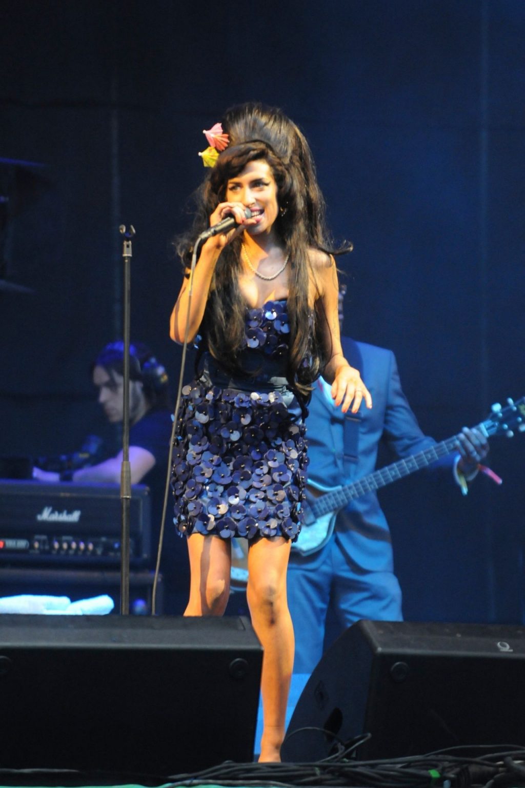 Amy Winehouse Sexy (42 Photos)