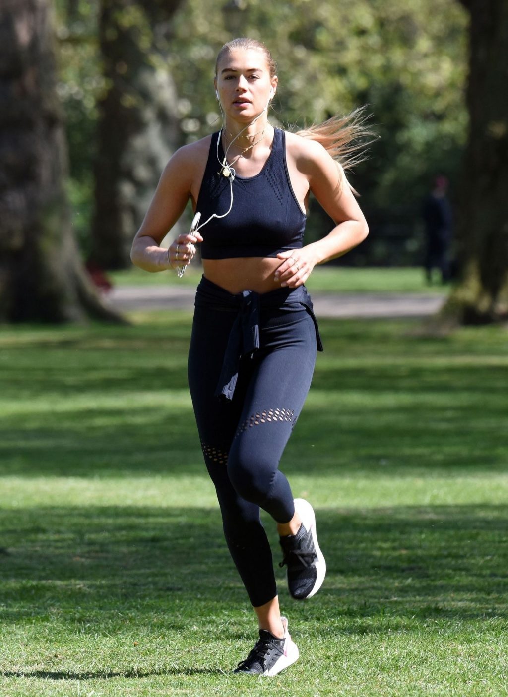 Arabella Chi Was Seen For the First Time Working Out in the Park Since Her split with Wes Nelson (24 Photos)