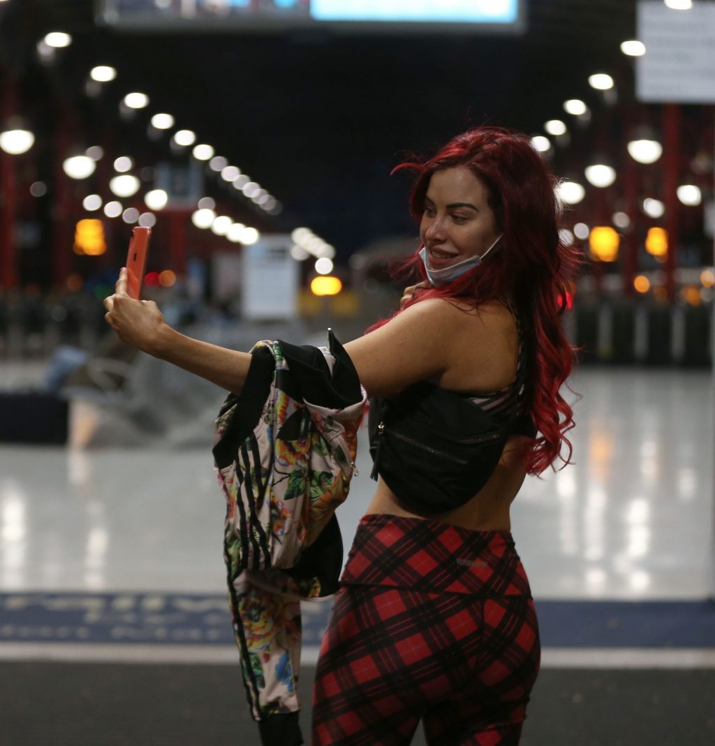Carla Howe Sports a Mask in London (26 Photos)