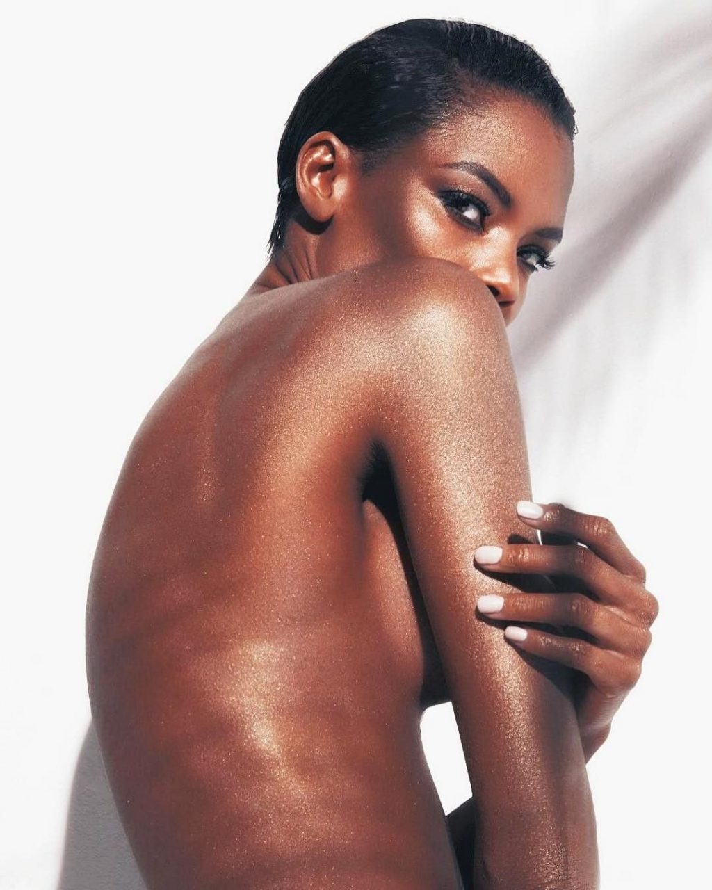 Cicelys Zelies Nude &amp; Sexy (50 Photos)