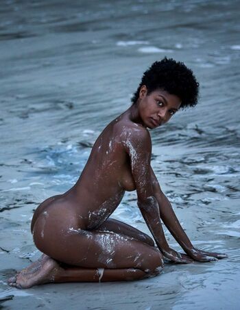 Ebonee Davis / eboneedavis Nude Leaks Photo 194
