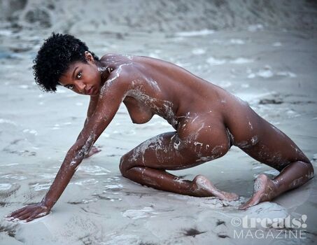 Ebonee Davis / eboneedavis Nude Leaks Photo 195